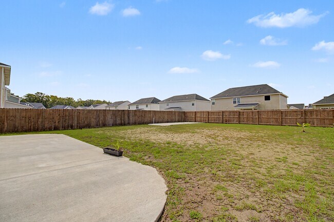 Building Photo - 319 Herty Ln