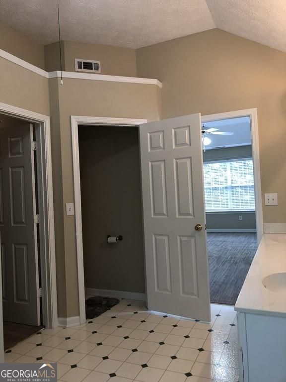 Building Photo - 1351 Pinebreeze Ct