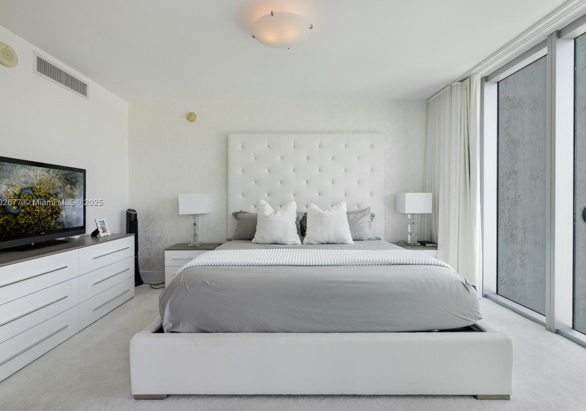 Building Photo - 7928 East Dr