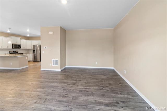 Building Photo - 827 Quatar St