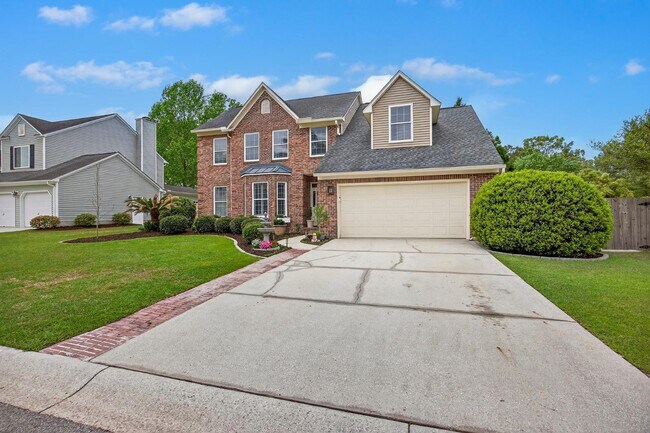 Building Photo - 5409 Dwight Dr