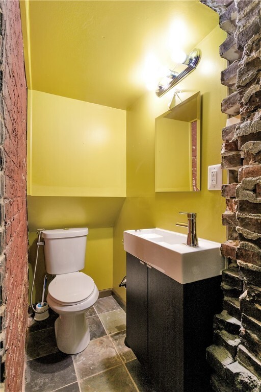 Building Photo - 297 42nd St