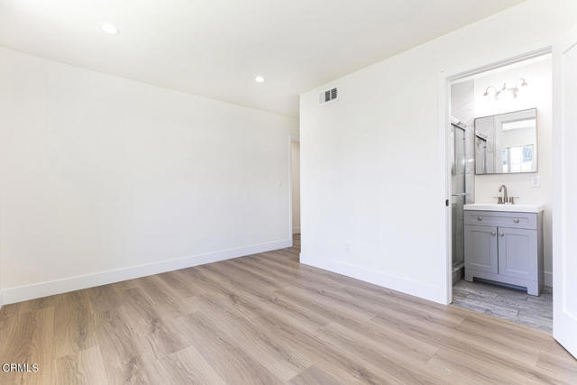 Building Photo - 8536 Tampa Ave