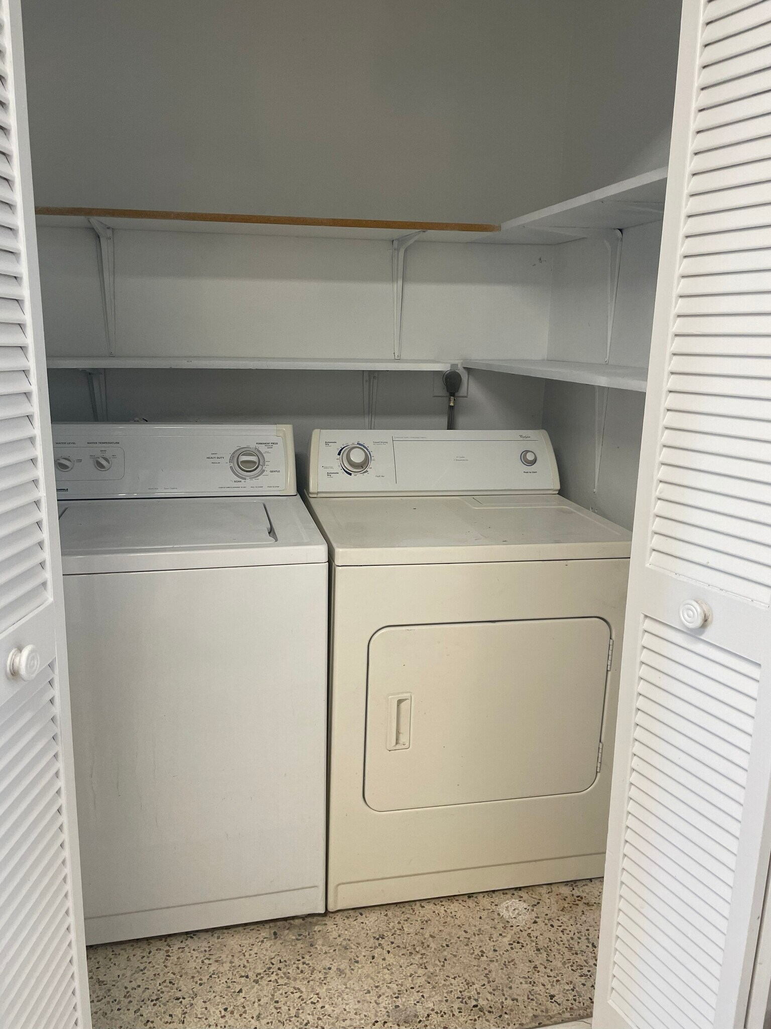 Building Photo - 1993 W 2nd Ave