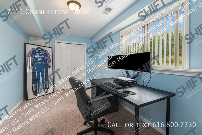 Building Photo - 7111 Cornerstone Dr SE