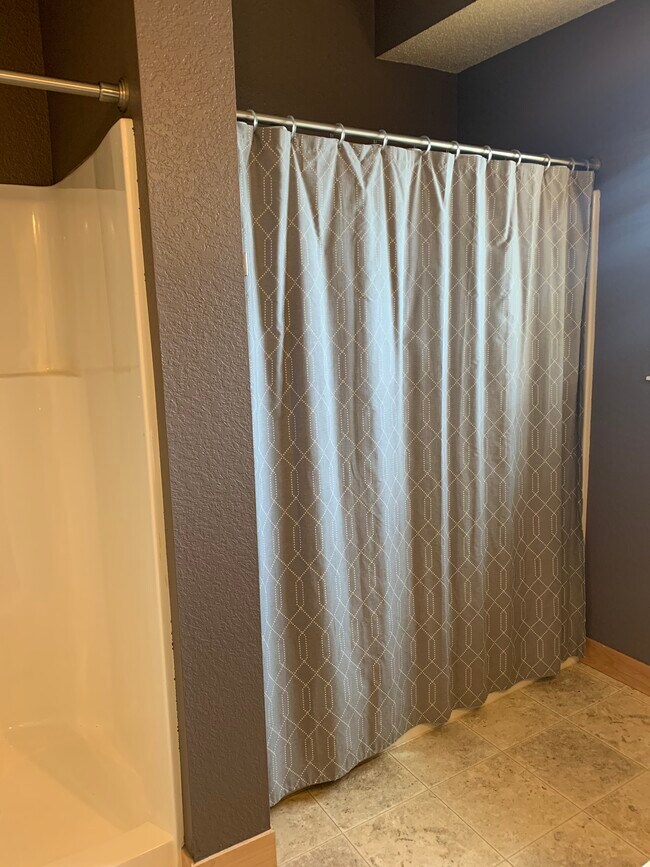 Master Bathroom/2 Showers! - 4750 E 53rd St