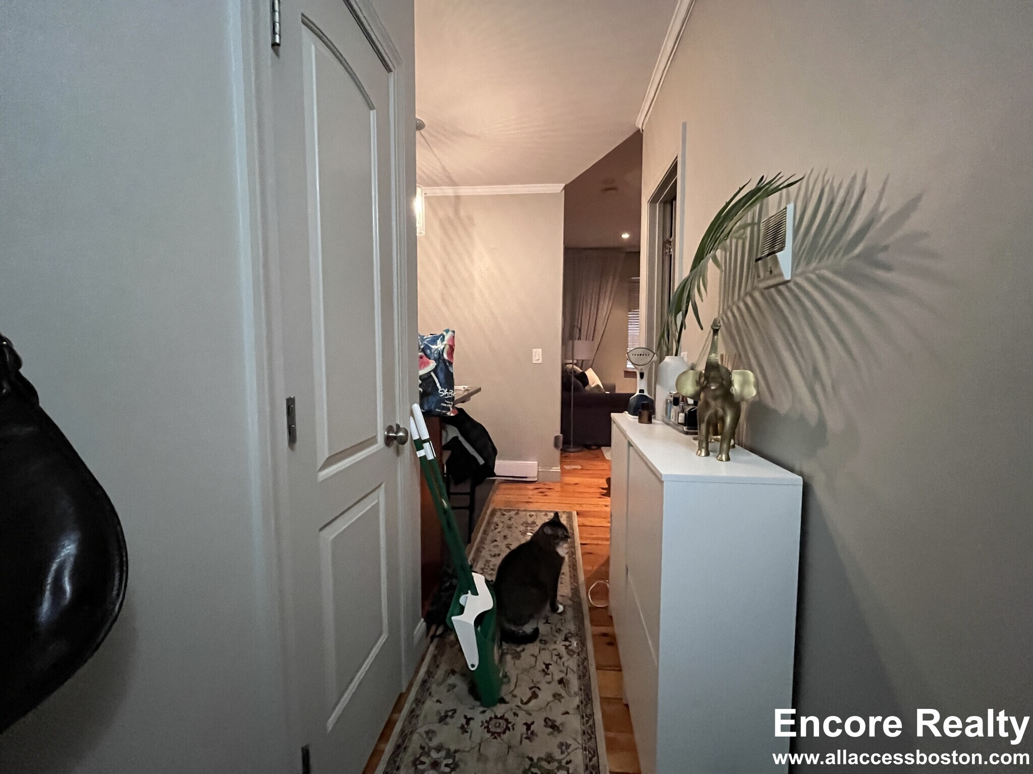 Building Photo - 19 Garrison St