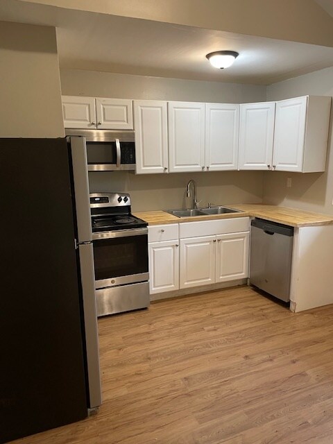 Kitchen - 9215 ARISTIDES DR