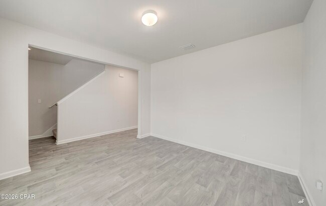 Building Photo - 4060 Silver Spur Rd