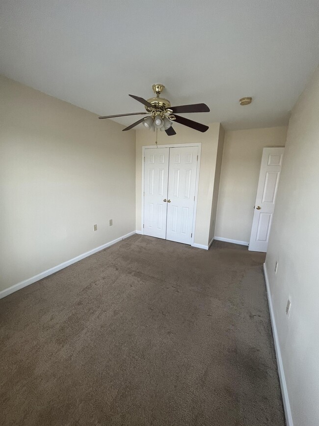 Building Photo - 118 Myatt Ct