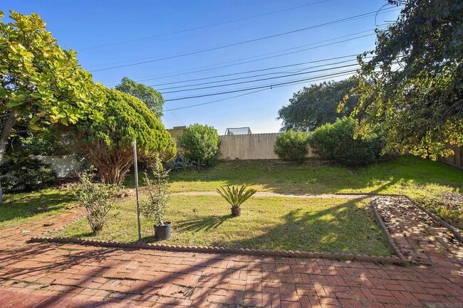 Building Photo - Chula Vista