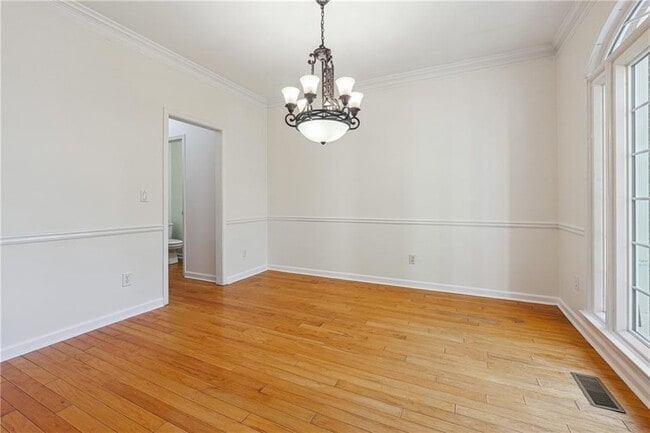 Building Photo - 2335 Corbett Ct