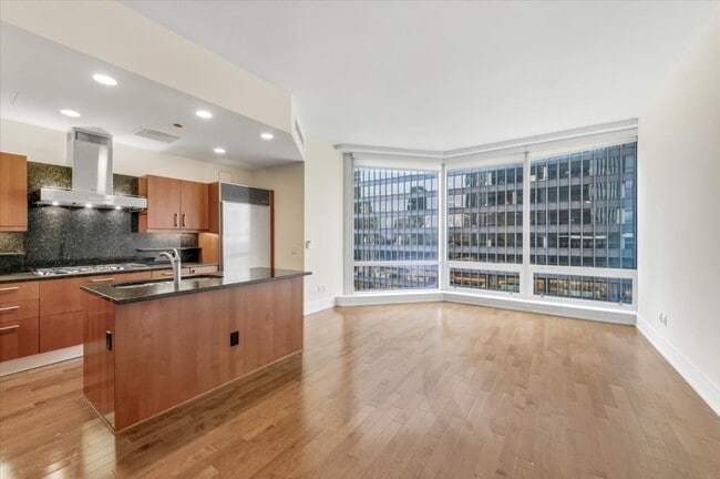 Building Photo - 401 N Wabash Ave