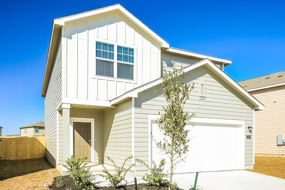 Building Photo - 5827 Texas Palm Dr