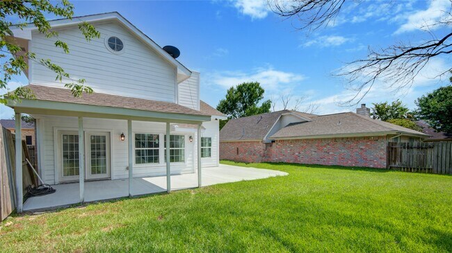 Building Photo - 4427 Waterfall Way