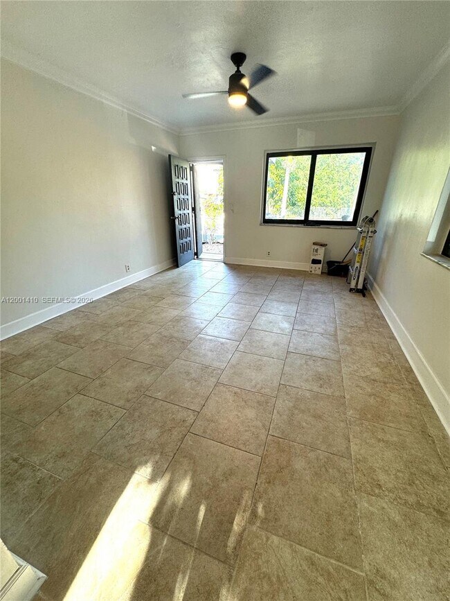 Building Photo - 5530 NW Miami Ct