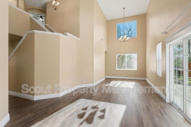 Building Photo - 30783 Medinah Way