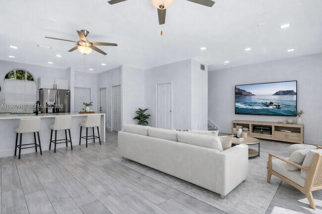 Building Photo - 4977 SW 135th Way