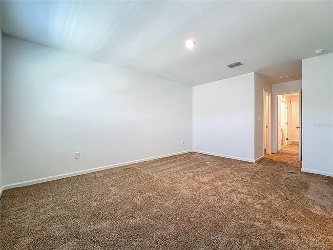 Building Photo - 9824 Walkway Dr