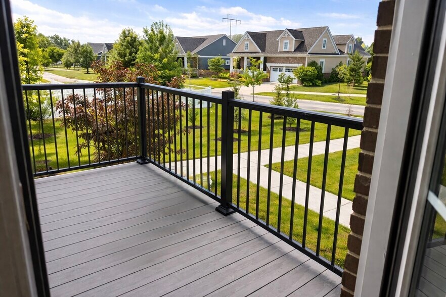 Building Photo - 49773 Lantern Way