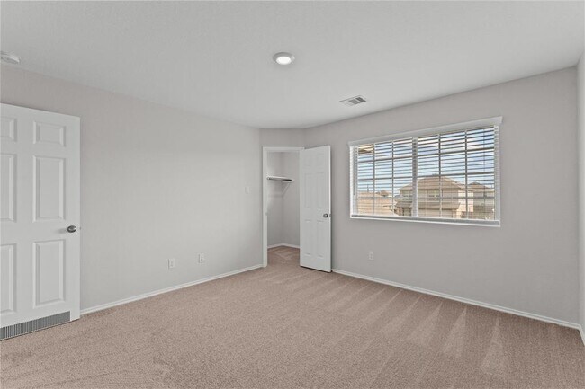 Building Photo - 14515 Broadbury Pond Rd