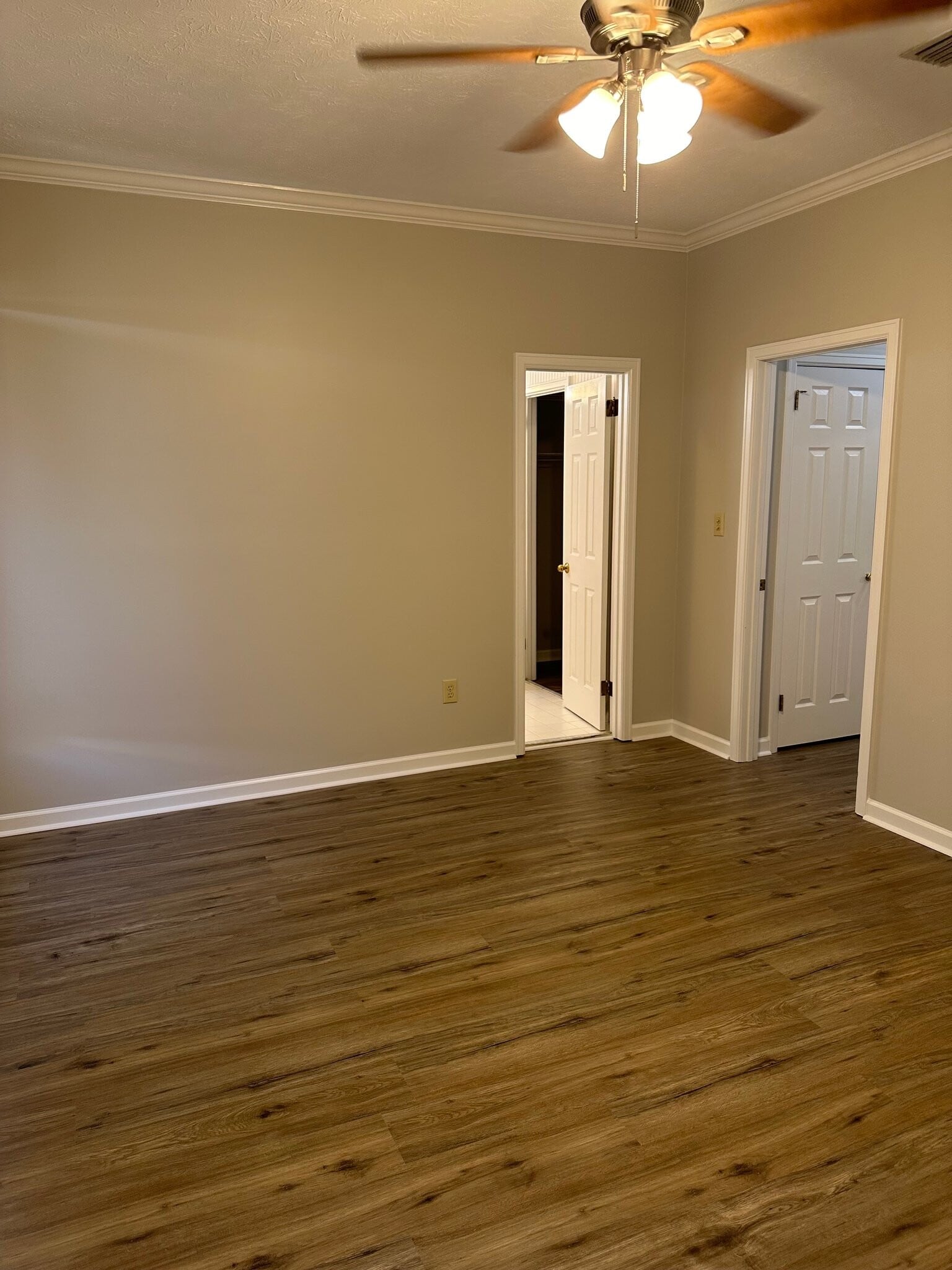 Building Photo - 2009 Station Ct