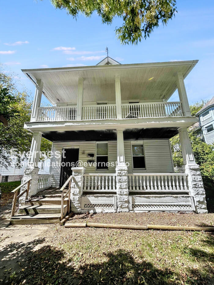 Building Photo - 1100 E 74th St