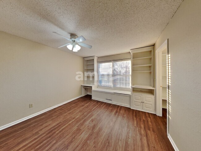 Building Photo - 7411 Cordova Dr