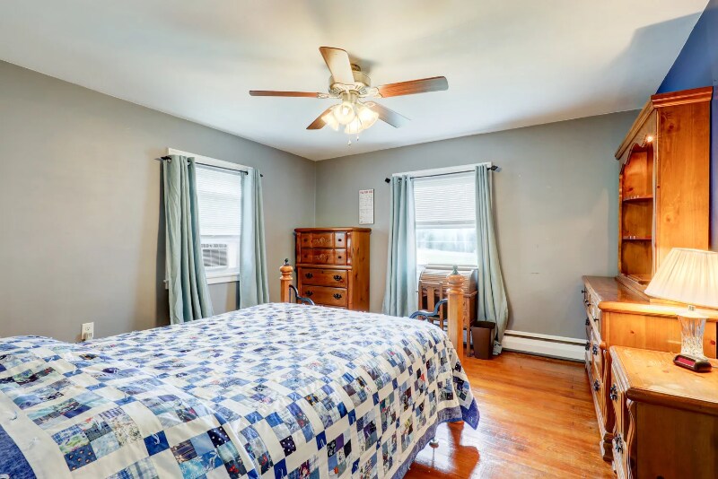 Building Photo - 306 Spring Glen Dr