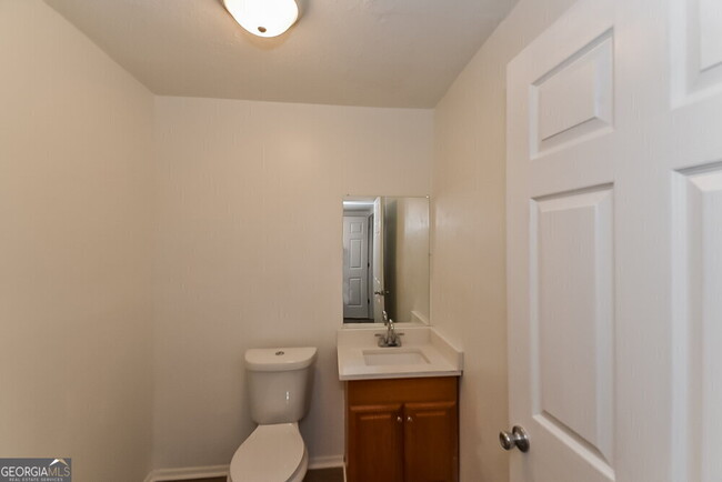 Building Photo - 4737 Brookwood View
