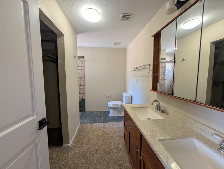 Building Photo - 35880 Sage Ln