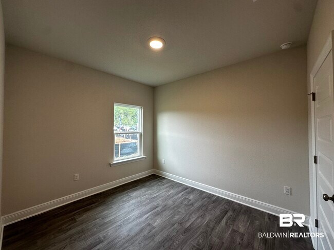 Building Photo - 32236 Revere Dr