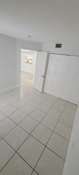Building Photo - 8215 SW 152nd Ave