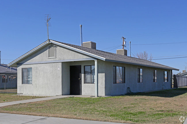 Primary Photo - Taylor Terrace
