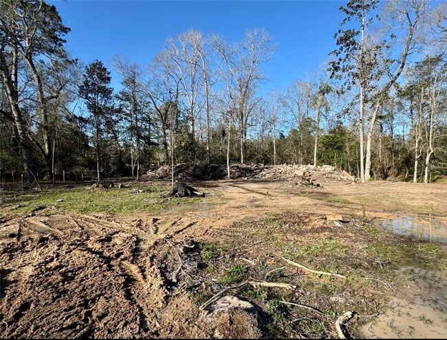 Building Photo - 511 County Rd 2218