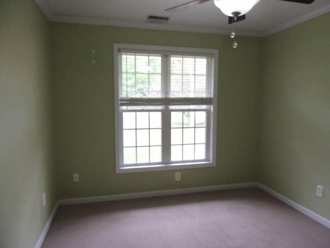 Building Photo - Beautiful Family Home in Cherry Branch!