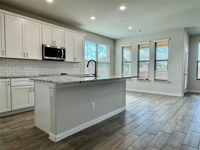 Building Photo - 910 Rosebud Trl