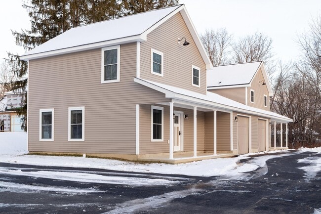 Building Photo - 10 Cottage St