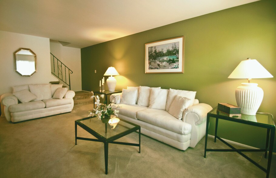 Pennswood Apartments and Townhomes 4913 Wynnewood Rd Harrisburg PA