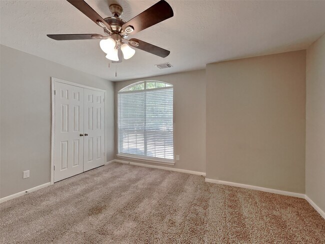 Building Photo - 510 Tanguey Ct