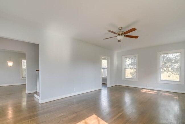 Building Photo - 3321 Charleston St