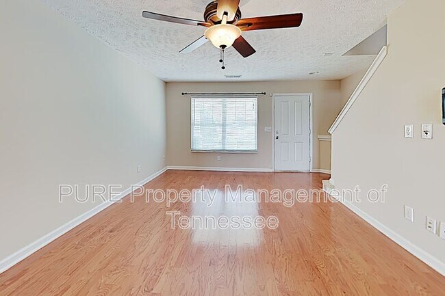 Building Photo - 426 Shadow Glen Dr