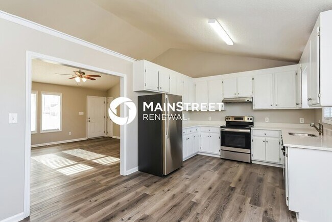 Building Photo - 3 Bedroom Pet-Friendly Home in Smithfield, NC with Main Street Renewal