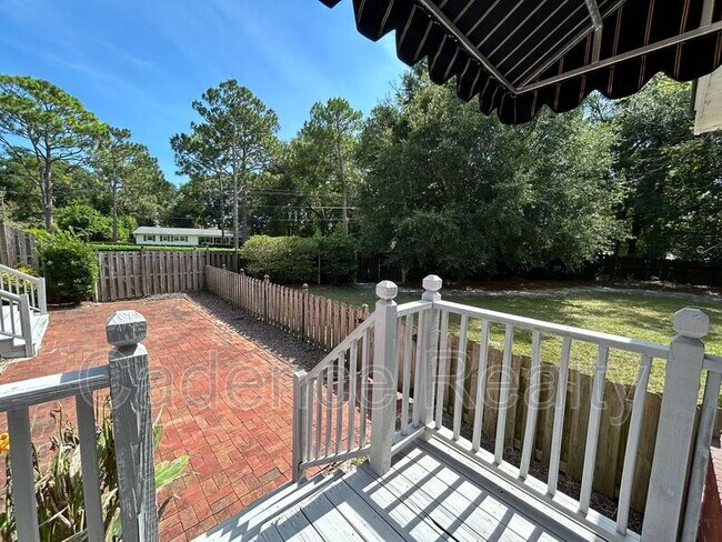 Building Photo - 766 Timber Ln