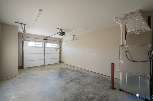 Building Photo - 15305 Princess Lauren Ln