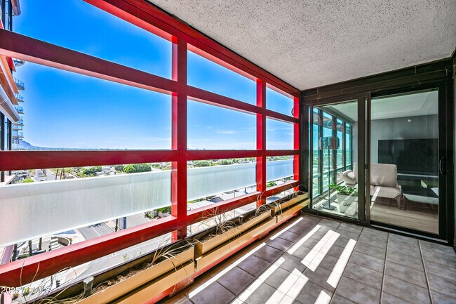 Building Photo - 4808 N 24th St