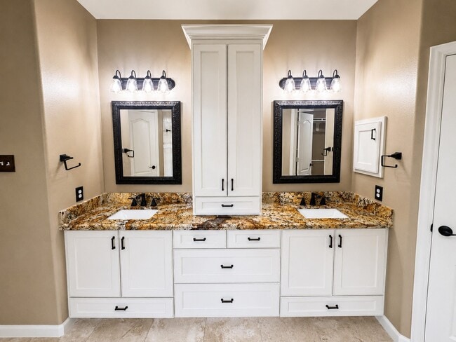Building Photo - 2521 Black Skimmer Ct