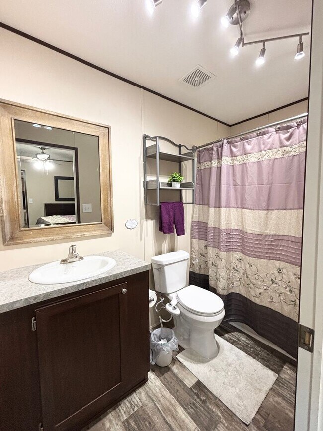 Building Photo - 2536 Blue Marlin St SW