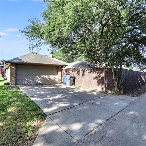 Building Photo - 3117 Cactus Dr