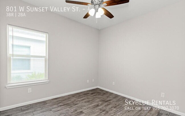 Building Photo - 801 W Sunset Valley St